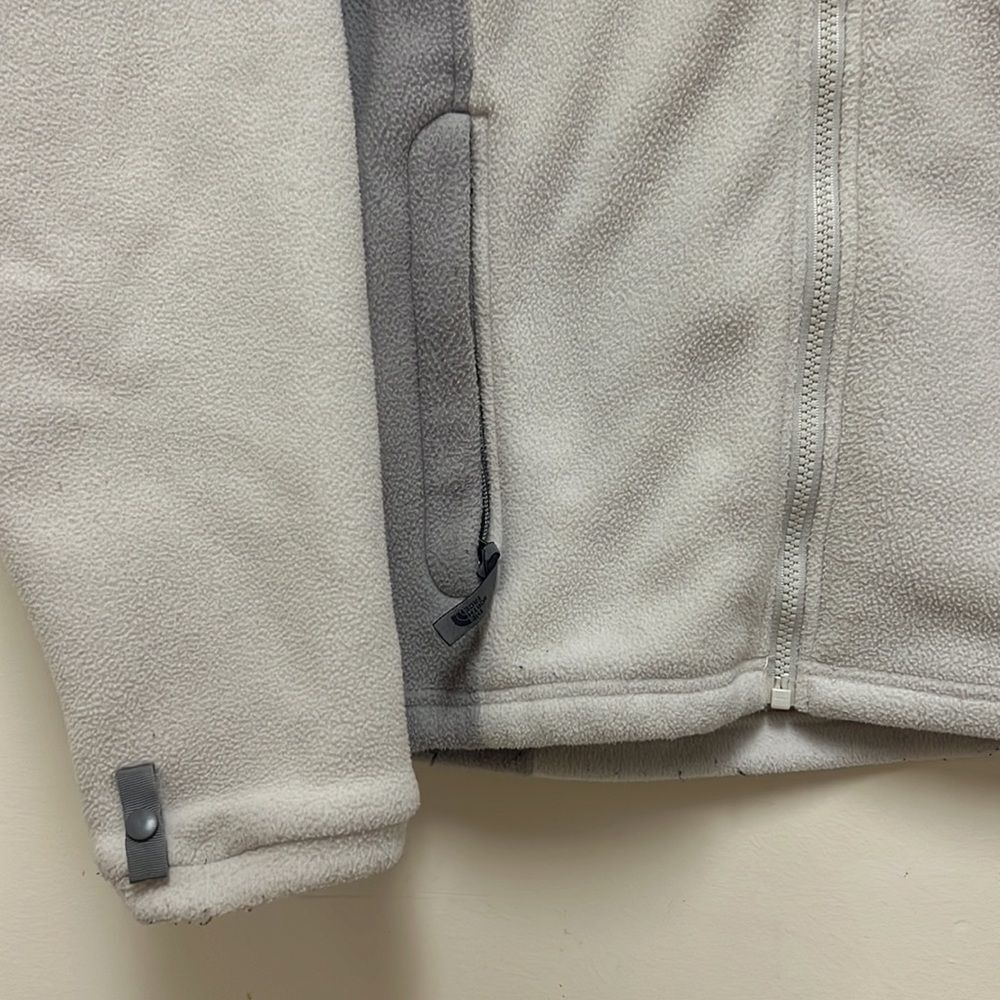 The North Face Jacket Medium - Picture 3 of 7